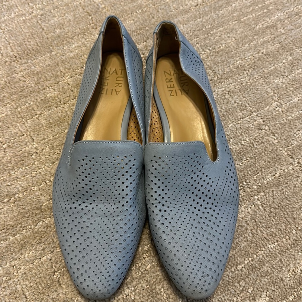 Naturalizer slip on in baby blue